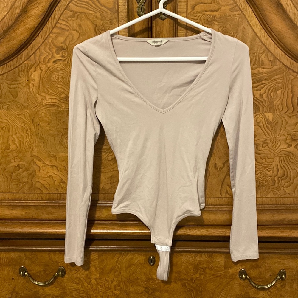 Madewell V-Neck Long Sleeve Nude Bodysuit - XXS